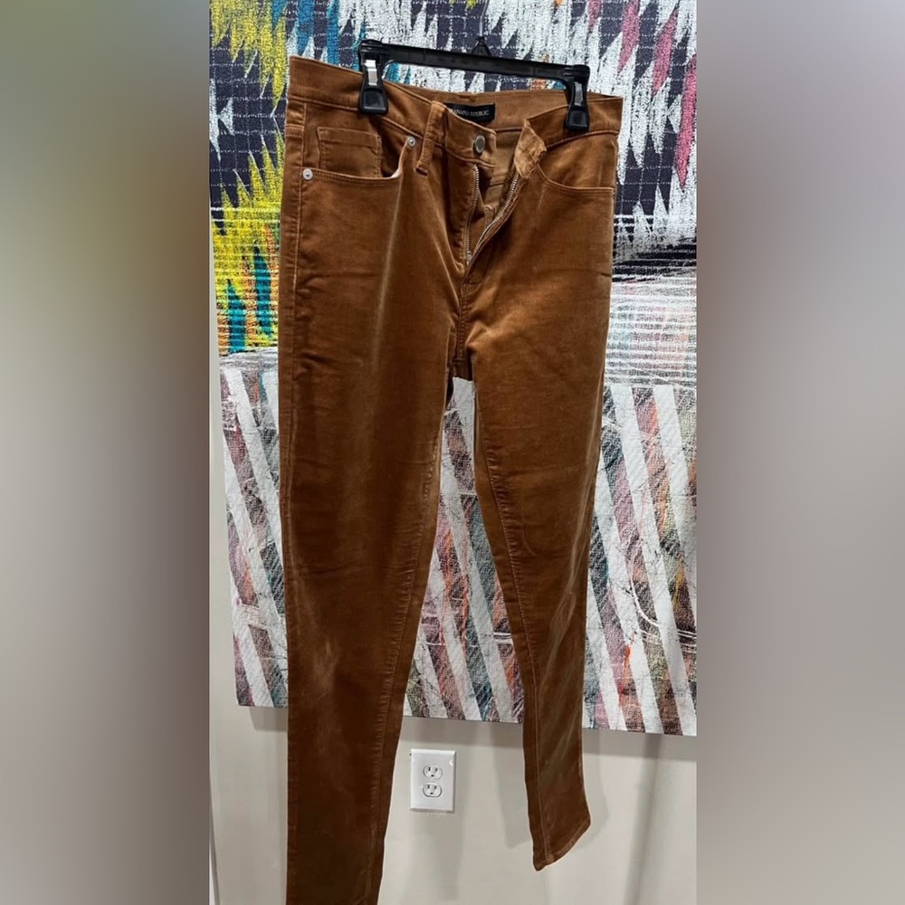 Banana Republic Women’s Corduroy Pants  in Rust